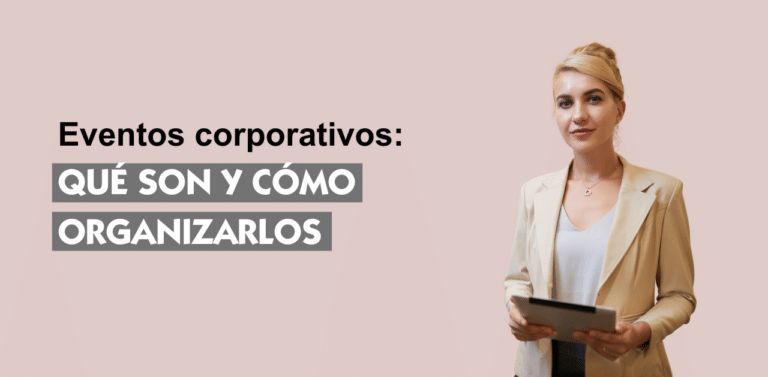 mujer con tablet en mano organizando un evento empresarial